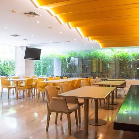 Tango Vibrant Living Hotel - Sha Extra Plus Bangkok Eksteriør billede