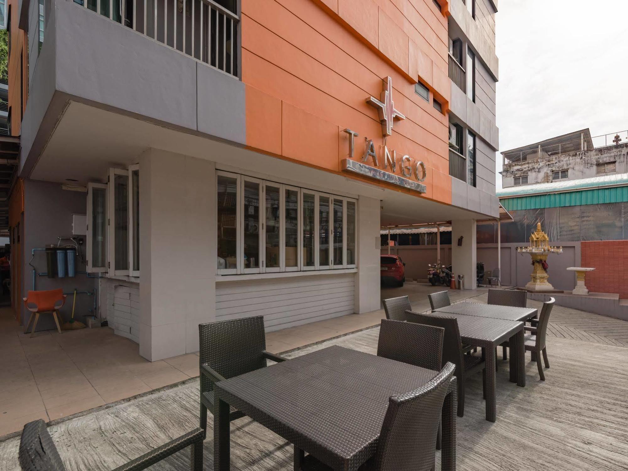 Tango Vibrant Living Hotel - Sha Extra Plus Bangkok Eksteriør billede